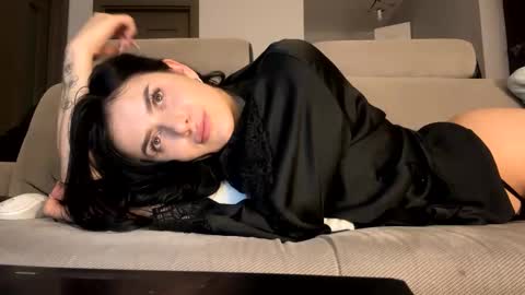 Snapshot of emmma_lovel chatting on January 28, 2025, 11:50 pm EmmaLovel online show from January 28, 2025, 11:50 pm