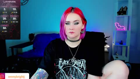 Snapshot of emmybrightj_ chatting on January 23, 2025, 11:05 pm Emmy Bright     50  online show from January 23, 2025, 11:05 pm