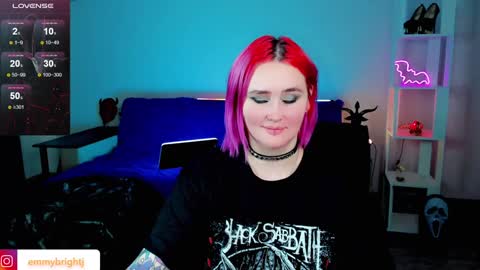 Snapshot of emmybrightj_ chatting on January 24, 2025, 5:10 am Emmy Bright     50  online show from January 24, 2025, 5:10 am