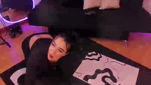 Snapshot of emmyevans1 chatting on September 19, 2025, 8:42 pm Emmy Evans  online show from September 19, 2025, 8:42 pm