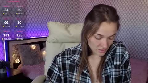 Snapshot of emmyskyy chatting on September 11, 2025, 6:46 am Emma online show from September 11, 2025, 6:46 am