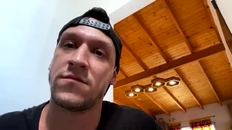 Snapshot of emoladyboy chatting on November 6, 2025, 1:12 pm EMO online show from November 6, 2025, 1:12 pm