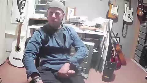 Snapshot of empirikal1 chatting on February 15, 2025, 5:39 pm empirikal1 online show from February 15, 2025, 5:39 pm