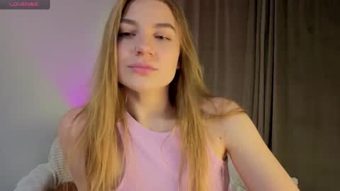 Snapshot of enjoyeverymoment_ chatting on October 2, 2025, 8:38 pm enjoyeverymoment_ online show from October 2, 2025, 8:38 pm