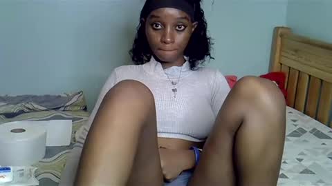 Snapshot of enkarxx chatting on February 5, 2025, 6:48 pm enkarxx online show from February 5, 2025, 6:48 pm