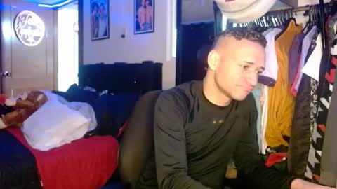 Snapshot of enzoyarack chatting on November 8, 2025, 2:12 am enzoyarack online show from November 8, 2025, 2:12 am