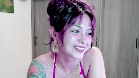 Leyla online show from October 23, 2025, 12:43 am