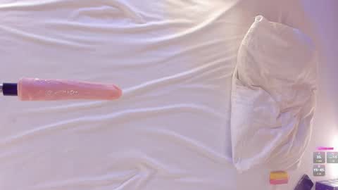 Snapshot of epic_girls chatting on February 16, 2025, 5:37 pm WelcomeUse my tipmenu and invite me in private show online show from February 16, 2025, 5:37 pm