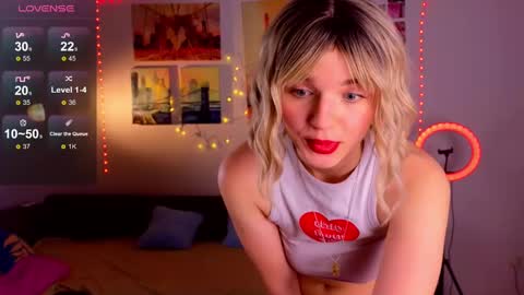 Snapshot of erica_winterr chatting on February 4, 2025, 8:56 am Erica Winterr online show from February 4, 2025, 8:56 am