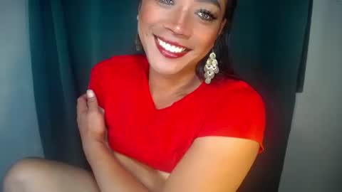 Snapshot of erika_madrigal chatting on November 16, 2025, 10:37 pm erika_madrigal online show from November 16, 2025, 10:37 pm