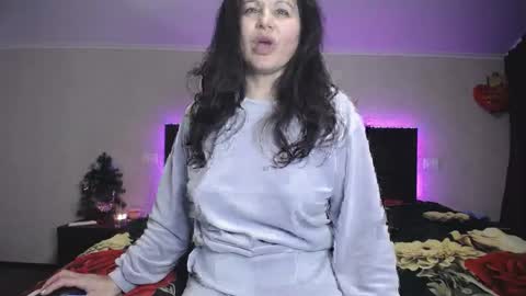 Snapshot of erikagold chatting on December 8, 2024, 6:28 pm ErikaGold online show from December 8, 2024, 6:28 pm