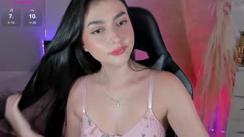 Snapshot of esmeralda_colllins chatting on November 1, 2025, 8:55 pm Esmeralda online show from November 1, 2025, 8:55 pm