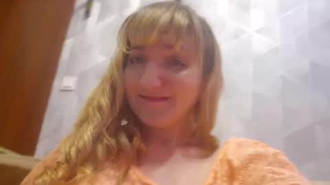 estrellawalters online show from October 7, 2025, 9:28 am