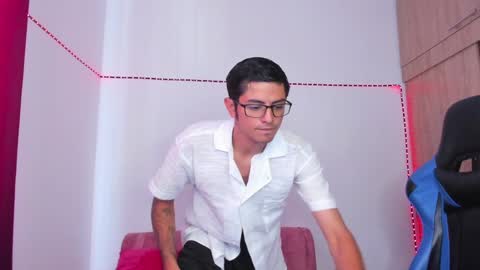 Snapshot of ethan_sai01 chatting on December 6, 2024, 5:11 pm ETHAN SAI online show from December 6, 2024, 5:11 pm