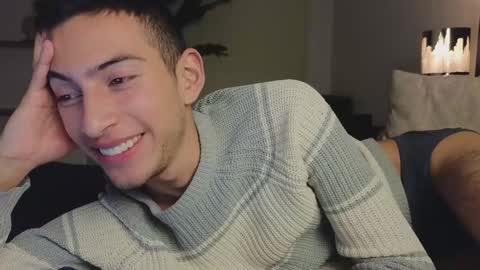 Snapshot of ethan_skiny_ chatting on January 22, 2025, 7:03 am Joan online show from January 22, 2025, 7:03 am