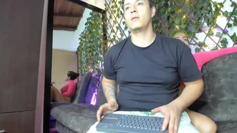 Snapshot of ethanandbrianna chatting on February 24, 2025, 12:30 am ethanandbrianna online show from February 24, 2025, 12:30 am