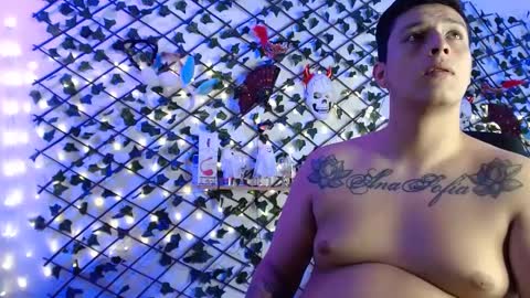 Snapshot of ethanandbrianna chatting on October 3, 2025, 12:40 am ethanandbrianna online show from October 3, 2025, 12:40 am