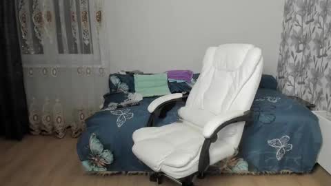 Snapshot of eva_7777 chatting on November 8, 2025, 12:27 pm Eva online show from November 8, 2025, 12:27 pm