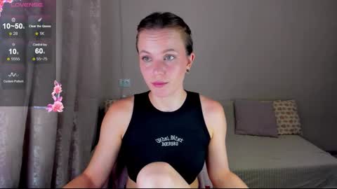 Snapshot of eva_aaaa chatting on September 22, 2025, 5:04 pm eva_aaaa online show from September 22, 2025, 5:04 pm