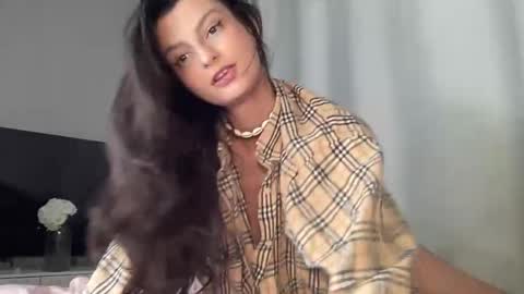 EVA  online show from October 24, 2025, 3:30 pm