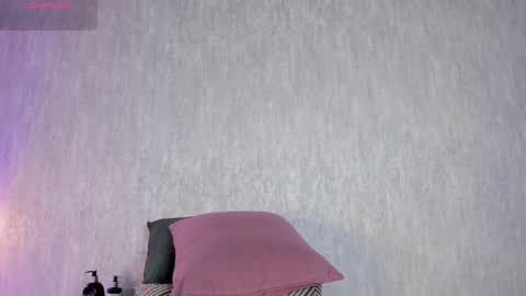 Snapshot of eva_zc chatting on September 24, 2025, 3:37 pm Eva online show from September 24, 2025, 3:37 pm