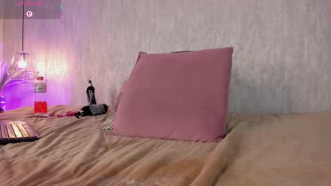 Snapshot of eva_zc chatting on September 27, 2025, 3:50 pm Eva online show from September 27, 2025, 3:50 pm