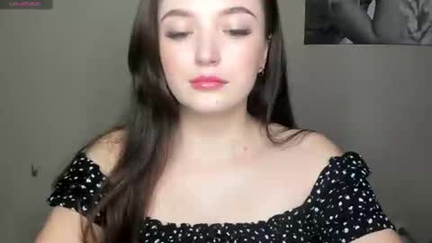 Snapshot of evaamillerr chatting on January 17, 2025, 11:07 pm Eva online show from January 17, 2025, 11:07 pm