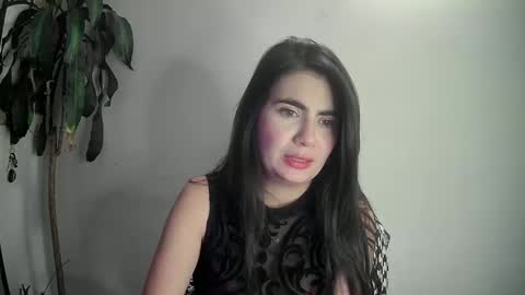 Snapshot of evacollins12 chatting on January 7, 2025, 12:45 am evacollins12 online show from January 7, 2025, 12:45 am