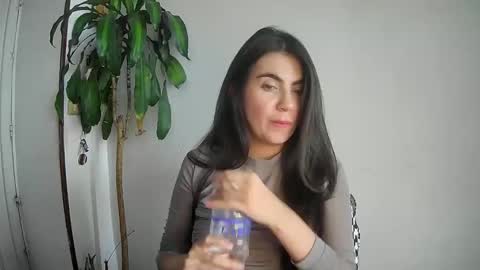 Snapshot of evacollins12 chatting on January 7, 2025, 8:31 pm evacollins12 online show from January 7, 2025, 8:31 pm