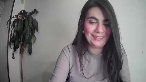 Snapshot of evacollins12 chatting on February 20, 2025, 3:01 am evacollins12 online show from February 20, 2025, 3:01 am