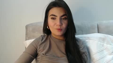 Snapshot of evacollins12 chatting on October 27, 2025, 1:42 am evacollins12 online show from October 27, 2025, 1:42 am