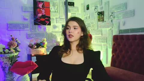 Snapshot of evathopson chatting on February 14, 2025, 3:05 pm Eva  next stream -  - 1600 UTC2000  online show from February 14, 2025, 3:05 pm