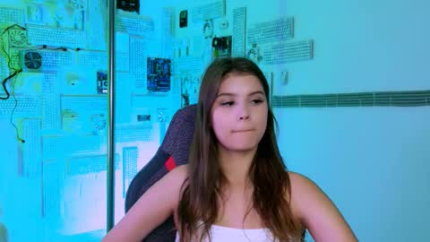 Snapshot of evathopson chatting on September 30, 2025, 11:04 am Eva  next stream -  - 1600 UTC2000  online show from September 30, 2025, 11:04 am