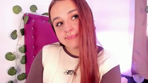 Snapshot of evy_orange1 chatting on January 20, 2025, 3:28 pm EVY online show from January 20, 2025, 3:28 pm