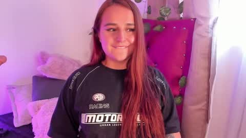 Snapshot of evy_orange1 chatting on January 28, 2025, 8:58 pm EVY online show from January 28, 2025, 8:58 pm