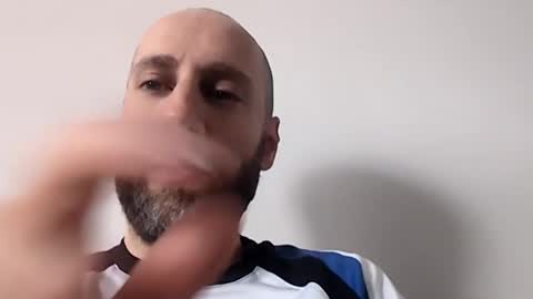 Snapshot of eyechosebb chatting on November 17, 2025, 3:07 pm eyechosebb online show from November 17, 2025, 3:07 pm