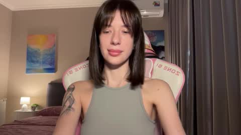 Snapshot of fairy_bloomix chatting on October 2, 2025, 1:18 pm Bloom  online show from October 2, 2025, 1:18 pm