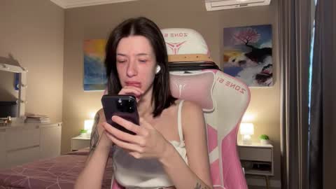 Snapshot of fairy_bloomix chatting on October 17, 2025, 9:34 am Bloom  online show from October 17, 2025, 9:34 am