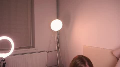 Snapshot of fairy_lise69 chatting on September 12, 2025, 8:20 pm Kamila online show from September 12, 2025, 8:20 pm