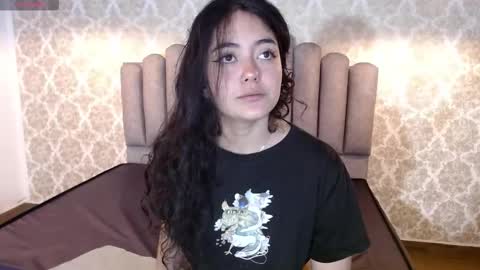 Snapshot of fairy_marie12 chatting on September 10, 2025, 3:50 am Marie online show from September 10, 2025, 3:50 am
