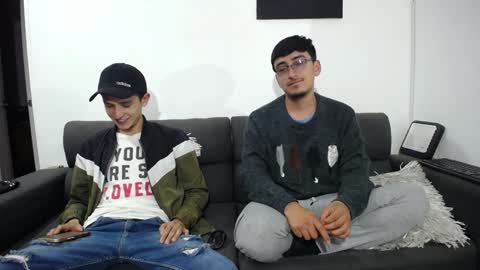 Snapshot of fallgays chatting on December 30, 2024, 12:43 am FallGays online show from December 30, 2024, 12:43 am