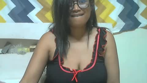 Snapshot of fantassia chatting on December 4, 2024, 3:54 pm fantassia online show from December 4, 2024, 3:54 pm