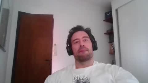 farolito373218 online show from November 11, 2025, 4:18 pm