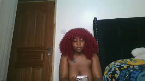 Snapshot of fatassfreak254 chatting on December 3, 2024, 6:38 pm Winnie online show from December 3, 2024, 6:38 pm