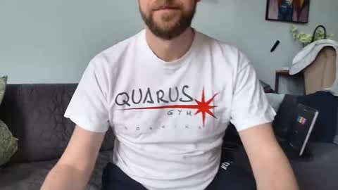 Snapshot of fattenmenow chatting on March 9, 2025, 1:59 pm fattenmenow online show from March 9, 2025, 1:59 pm