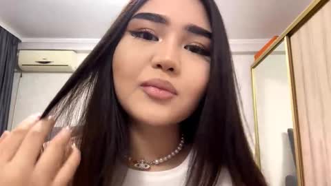 Snapshot of felisahalsema chatting on November 11, 2025, 1:00 pm Kendji online show from November 11, 2025, 1:00 pm