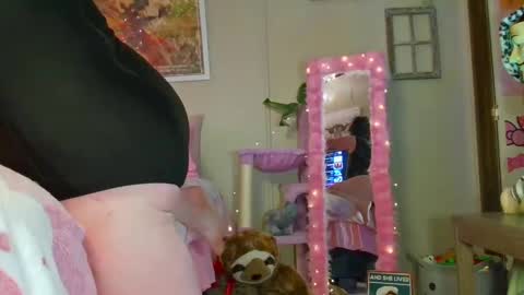 Snapshot of fieryminx67 chatting on September 27, 2025, 8:41 am fieryminx67 online show from September 27, 2025, 8:41 am