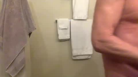 Snapshot of fitonetoo chatting on January 7, 2025, 4:29 am fitonetoo online show from January 7, 2025, 4:29 am