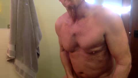 Snapshot of fitonetoo chatting on February 6, 2025, 11:37 pm fitonetoo online show from February 6, 2025, 11:37 pm