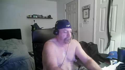 Snapshot of flaguy3233 chatting on October 25, 2025, 1:40 pm Florida guy online show from October 25, 2025, 1:40 pm